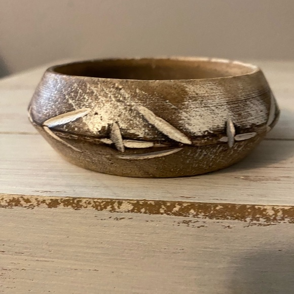 Vintage Carved Wooden Motif Bracelet Made in India Boho - Picture 5 of 8